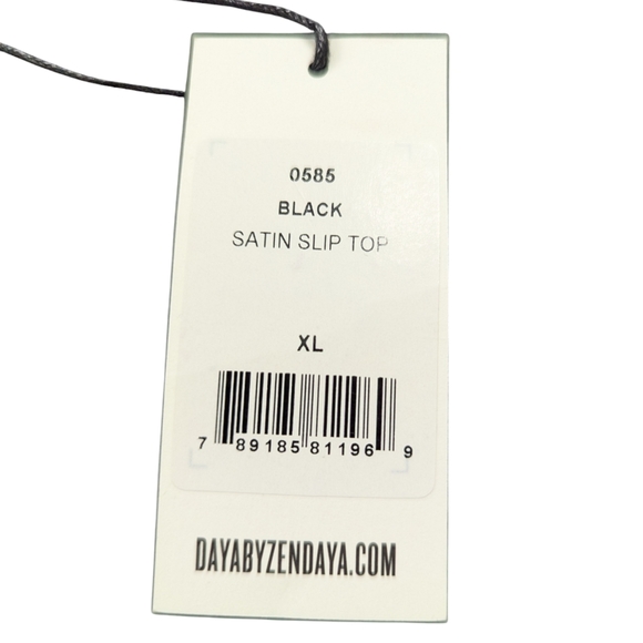 Daya by Zendaya | NWT Slip Top | Black | XL - Picture 5 of 9
